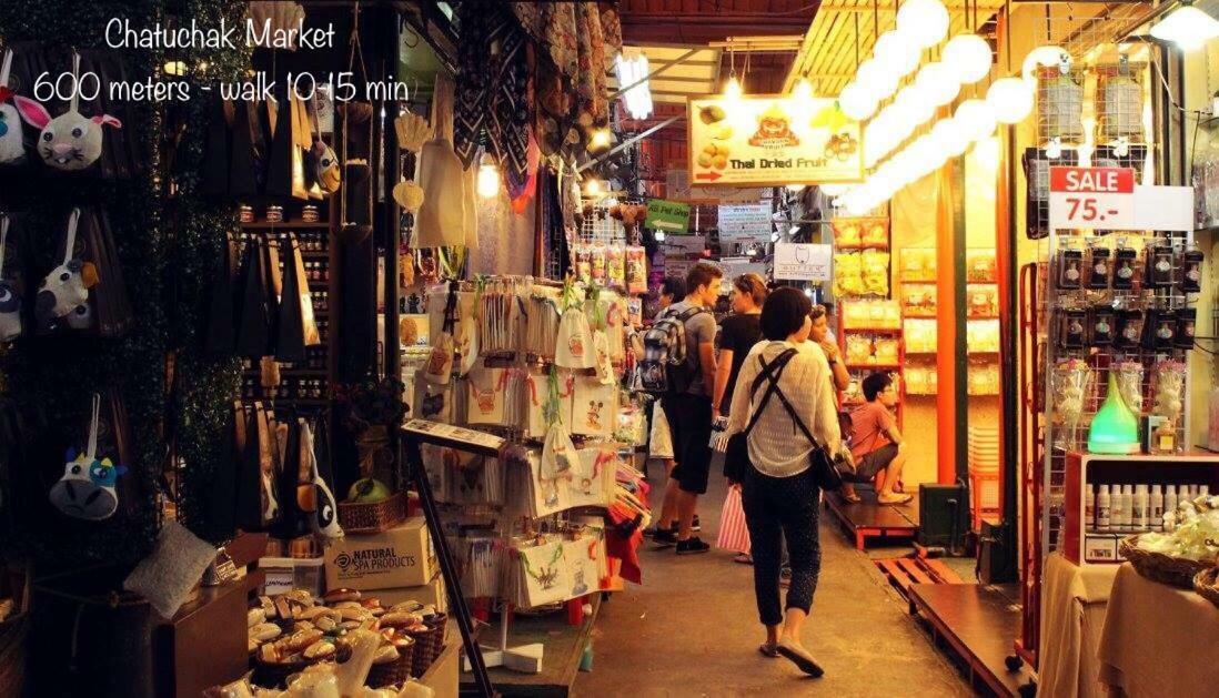Yoo Yen Pen Sook Hostel Bangkok Bagian luar foto